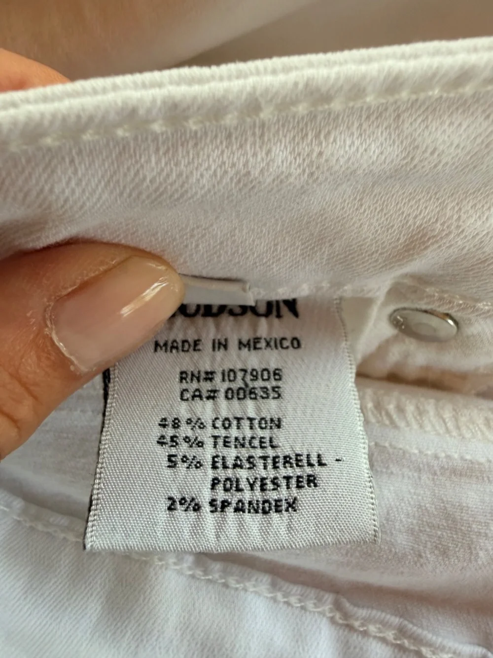Hudson Bacara Crop Straight Cuffed White Jeans Mid Rise Sz 29